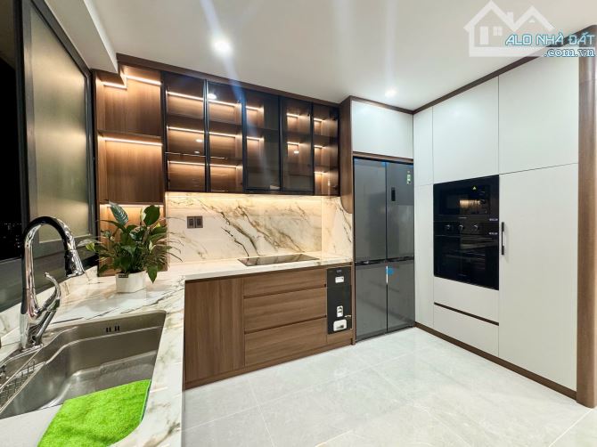 BÁN CĂN PENTHOUSE SKY GRADEN 3 - QUẬN 7 - 220M2 - 4PN - PHÒNG KHÁCH - ST - 19 TỶ (TL) - 8