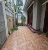 Cho thuê biệt thự ở Phố Tây HỒ - 151m2 x 3,5 tầng full đồ, thoáng và mát