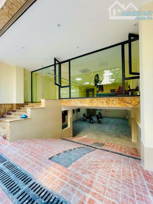 Bán toà văn phòng phố Văn Tiến Dũng, Bắc Từ Liêm, 150m x 8 tầng, mt 8m.