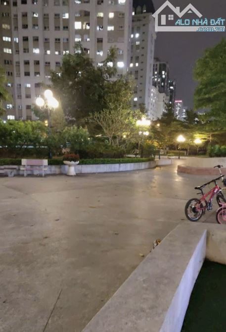 MẶT PHỐ 7M HIẾM – 142M2 – NHÀ 3 TẦNG – SÁT BV E – TRỤC PHẠM VĂN ĐỒNG – KINH DOANH