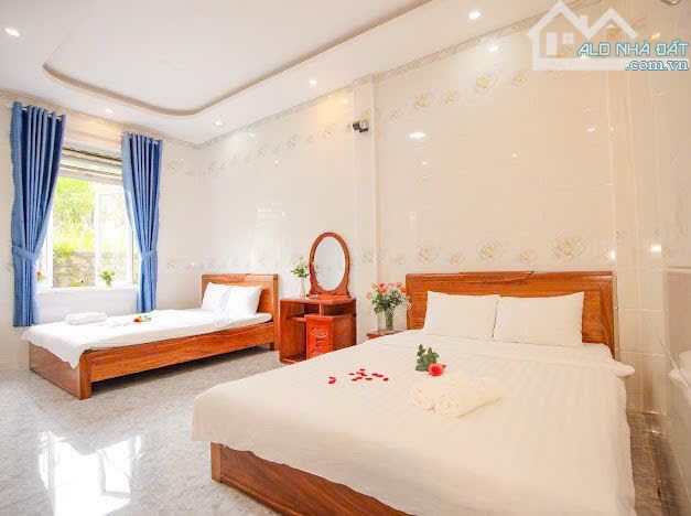 🔥 Bán Villa Sân vườn Đà Lạt 270m2 với giá 13 tỷ, đầy đủ tiện ích tại Trung tâm Đà Lạt 🔥 - 1