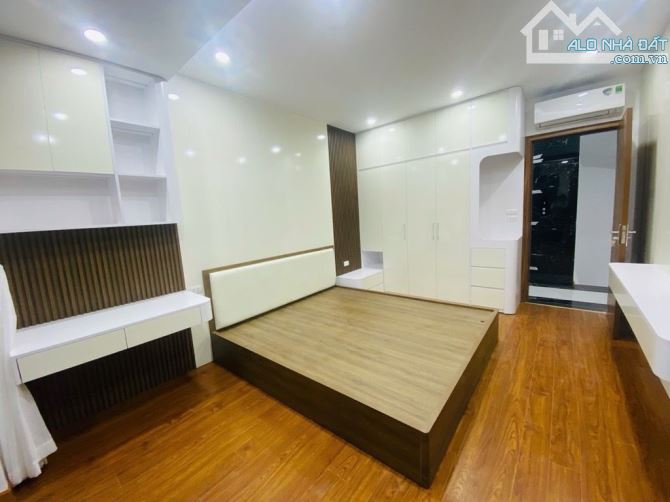 SIÊU PHẨM! NGUYỄN LƯƠNG BẰNG 50M 5 TẦNG, NGÕ NÔNG GẦN PHỐ, THANG MÁY, 11 TỶ - 1