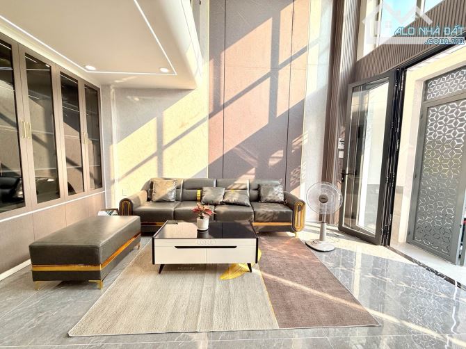 CHỈ 5 TỶ HƠN - SỞ HỮU NGAY "BIỆT THỰ PHỐ" 5 TẦNG TẠI AN PHÚ ĐÔNG! - 1