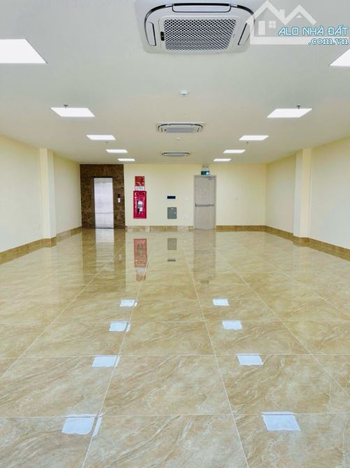 Bán toà văn phòng phố Văn Tiến Dũng, Bắc Từ Liêm, 150m x 8 tầng, mt 8m. - 1