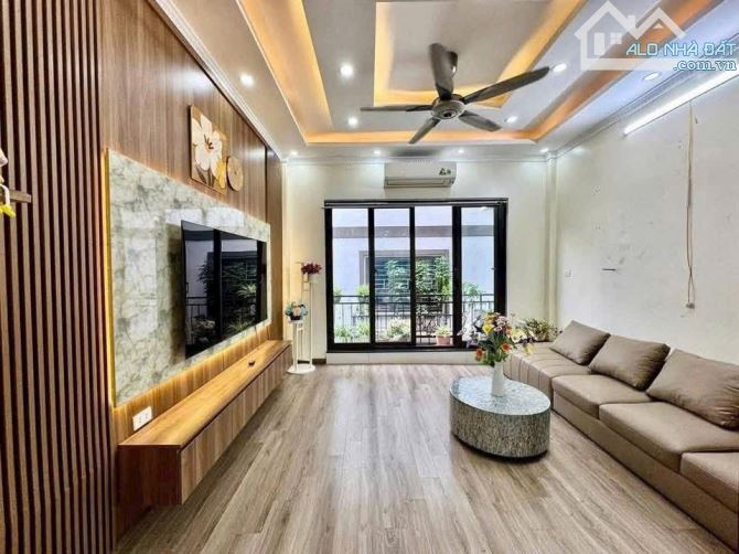 💥Siêu Phẩm Phố Nhổn👍Lô góc- thang máy/ ngõ thông- ô tối đỗ cửa- sát QL32. - 2