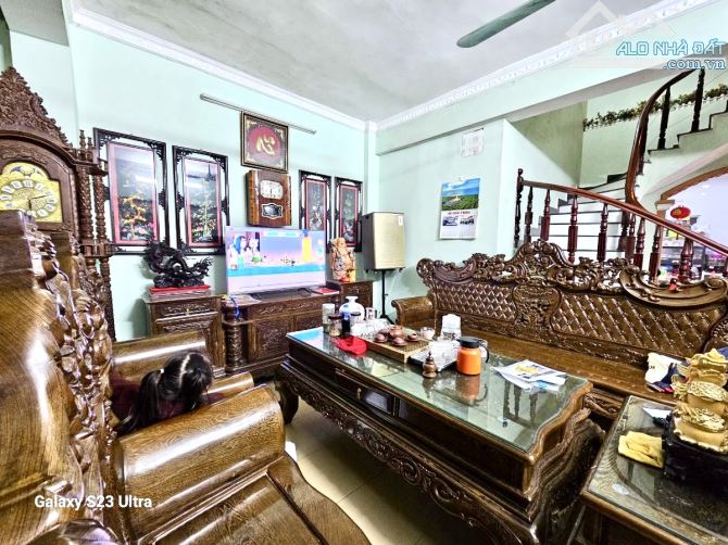 Chỉ 1 căn duy nhất vừa Mặt phố, vừa Mặt hồ HOÀNG CẦU, 65m2*4T*40,5tỷ - 2