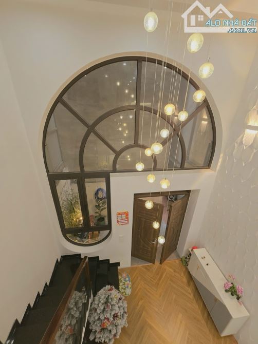 Bán nhà Giang Văn Minh 47m2, nội thất sang xịn, vài bước ra phố giá chỉ 9,2 tỷ