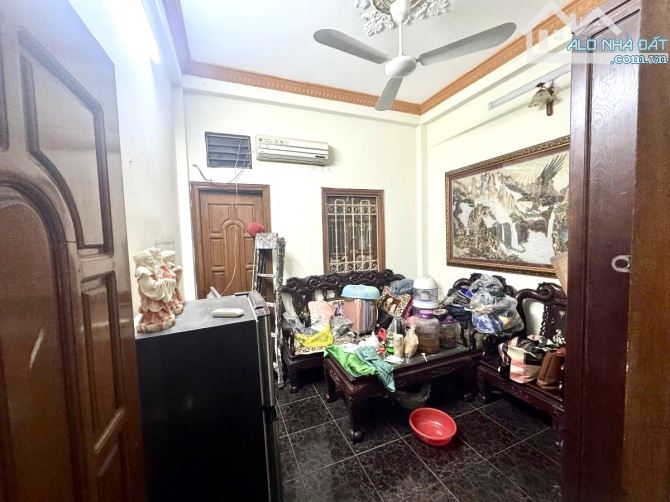 HÀNG HIẾM HOT- Bán nhà Mặt phố, Mặt hồ HOÀNG CẦU, oto tránh 2 thoáng, 55m2*5T*33,x tỷ - 3