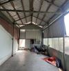 Bán nhà trệt có mái tiền chế 1 lầu 172 m2 mặt đuờng nhựa cách Lê Thi Hồng Gấm 50m,phuờng 6