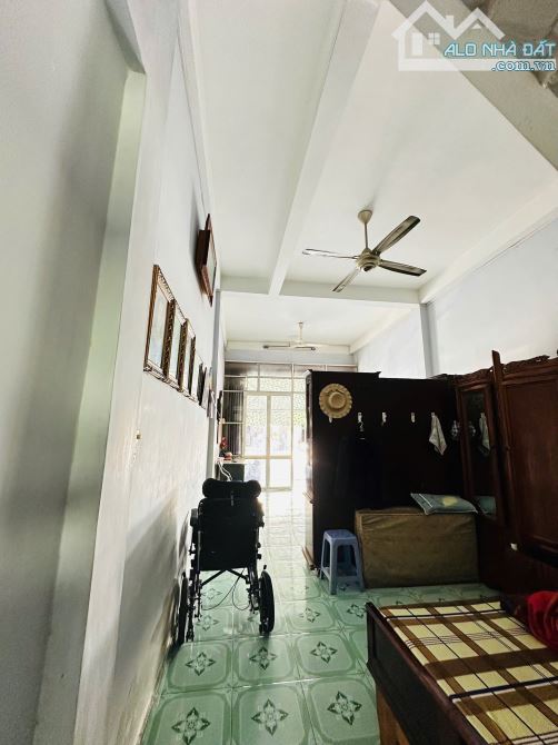 BÁN NHÀ 3,5 TẦNG ,MT ĐƯỜNG ÂU CƠ, 45,4M2, 4PN, GIÁ CHỈ 6,9 TỶ.