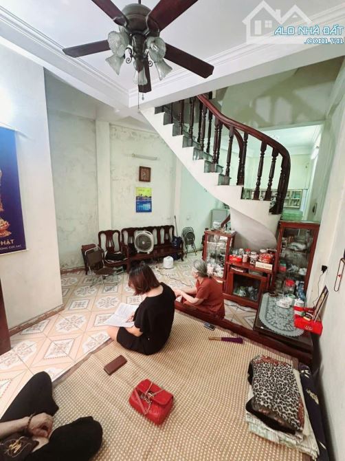 5.8 TỶ CÓ NHÀ 45M x  3 TẦNG  PHỐ CỔ HÀNG LƯỢC, 50M RA PHỐ, SD LÂU DÀICHƯA SỔ