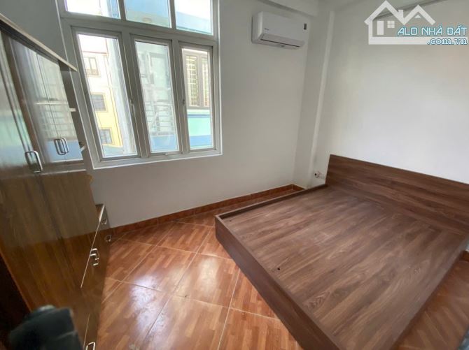 Cho thuê nhà ngách 2/73 Tổ 4 Bằng B Hoàng Liệt, Hoàng Mai,DT 24m x 5 tầng 8tr5