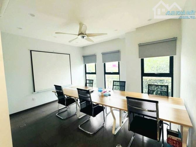 Mp Lê Văn Linh Hoàn Kiếm 47m2 x5T. Mt 4.2m. Kinh Doanh. Giá nhỉnh 50 tỷ