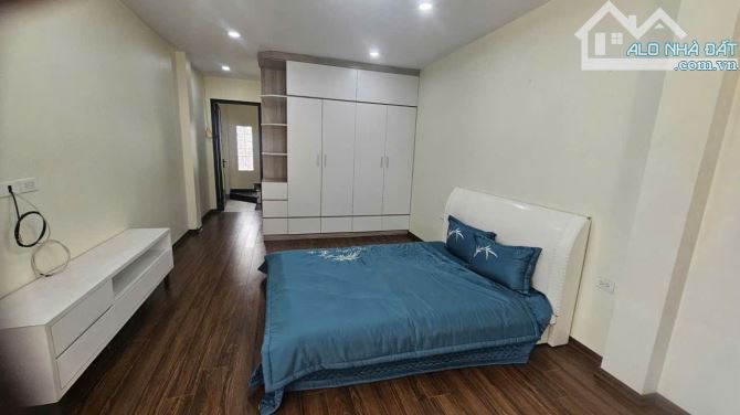 Bán nhà Lạc Long Quân - lô góc 2 thoáng - DT 38m - nhỉnh 10 tỷ