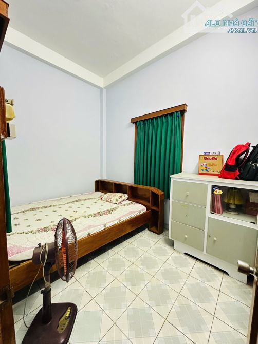 BÁN NHÀ 3,5 TẦNG ,MT ĐƯỜNG ÂU CƠ, 45,4M2, 4PN, GIÁ CHỈ 6,9 TỶ. - 3