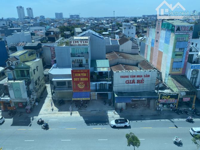 Cho Thuê Mặt Bằng Căn Góc siêu đẹp 2.5T Bà Triệu Tp Huế