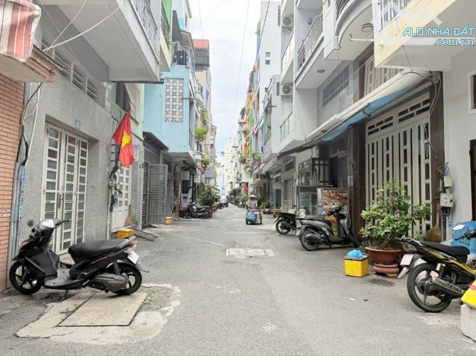 Bán 680m2 Đất Thổ Cư - DT: 10 x 40m (NH) - Phường Thới An - Quận 12 - Giá: 19 Tỷ - 1