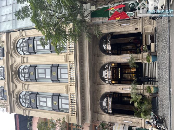 Bán Khách sạn mặt Phố Hàng Bông 160m 7.3mt 9 tầng gần 50 phòng Kd cực tốt giá 110 tỷ