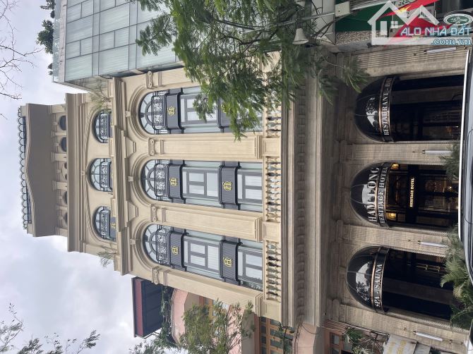 Bán Khách sạn mặt Phố Hàng Bông 160m 7.3mt 9 tầng gần 50 phòng Kd cực tốt giá 110 tỷ