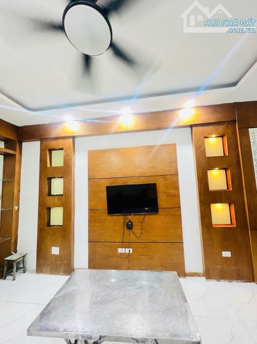 Bán gấp nhà mới 5 tầng lô góc thoáng, ngõ thông kinh doanh phố Phạm Văn Đồng 35M*2 5T giá - 4