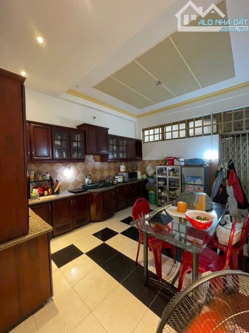 Bán nhà Phú Nhuận-Hẻm ô tô-Giáp Q1-Sát MT Thích Quảng Đức-P4-78m2-4x20-4tầng-5PN - 5