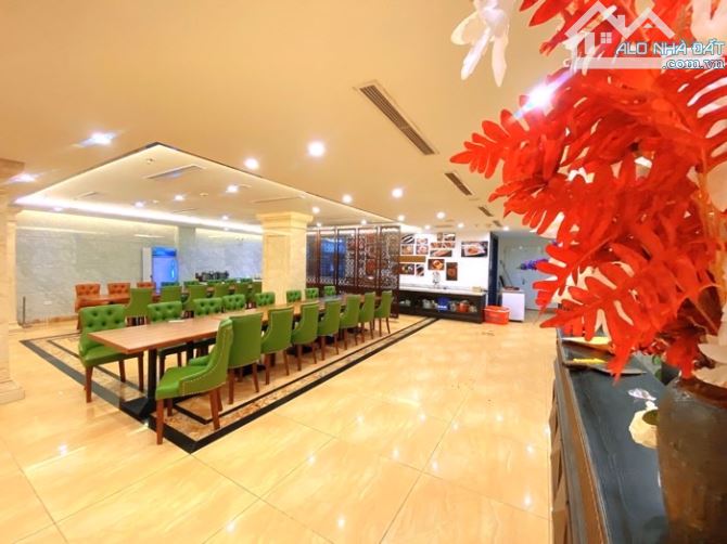 420 tỷ/ Khách Sạn 5 Sao / 520 m2 /10 Tầng/ TT Cầu Giấy - 7