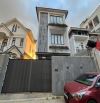 Cần bán căn biệt thự nghĩ dưỡng tại Nguyễn An Ninh, P6,tp Đà Lạt ■235m²-3tang,3PN- 15ty3