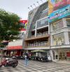 [8,2mx11m] Nhà mặt tiền vòng xoay Phù Đổng - Số 5 Nguyễn Trãi, Bến Thành, Quận 1 !!