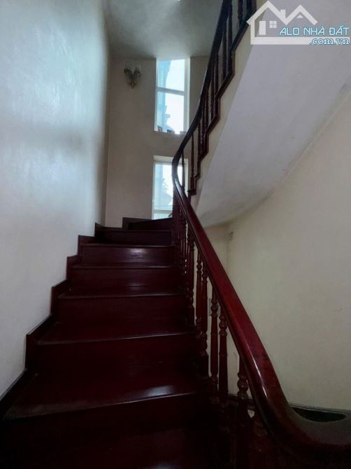 CHÍNH CHỦ BÁN NHÀLẠC LONG QUÂN – 100m² – 5 TẦNG – MT 7M – LÔ GÓC – Ô TÔ – 42.5 TỶ |