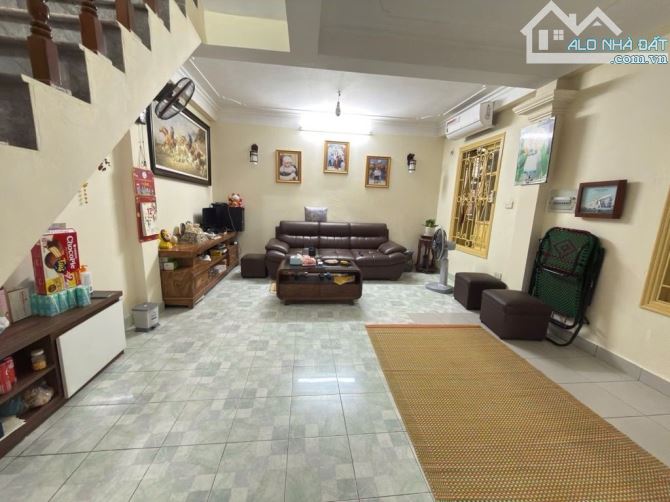 BÁN NHÀ - TT BA ĐÌNH - ĐỘI CẤN - 30M - 6 TẦNG - MẶT TIỀN 6.1M - GIÁ 7.6 TỶ