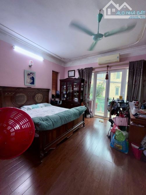 CHÍNH CHỦ BÁN NHÀLẠC LONG QUÂN – 100m² – 5 TẦNG – MT 7M – LÔ GÓC – Ô TÔ – 42.5 TỶ |