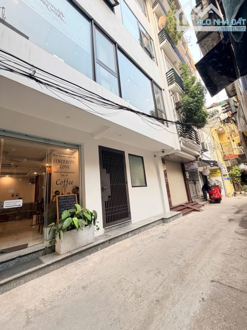 PHỐ VIP LÝ NAM ĐẾ – DÂN XÂY - Ô TÔ VÀO NHÀ-MẶT TIỀN KHỦNG - Ở ĐẲNG CẤP – AN NINH ĐỈNH