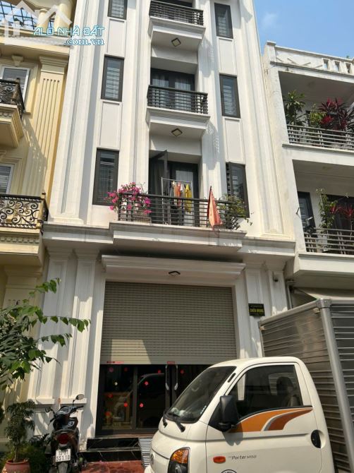 BÁN NHÀ 5 TẦNG - LÔ 28 TÁI ĐỊNH CƯ XI MĂNG - PHƯỜNG SỞ DẦU, QUẬN HỒNG BÀNG, HẢI PHÒNG