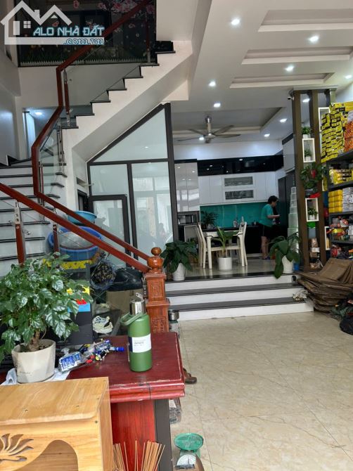 BÁN NHÀ 5 TẦNG - LÔ 28 TÁI ĐỊNH CƯ XI MĂNG - PHƯỜNG SỞ DẦU, QUẬN HỒNG BÀNG, HẢI PHÒNG - 1