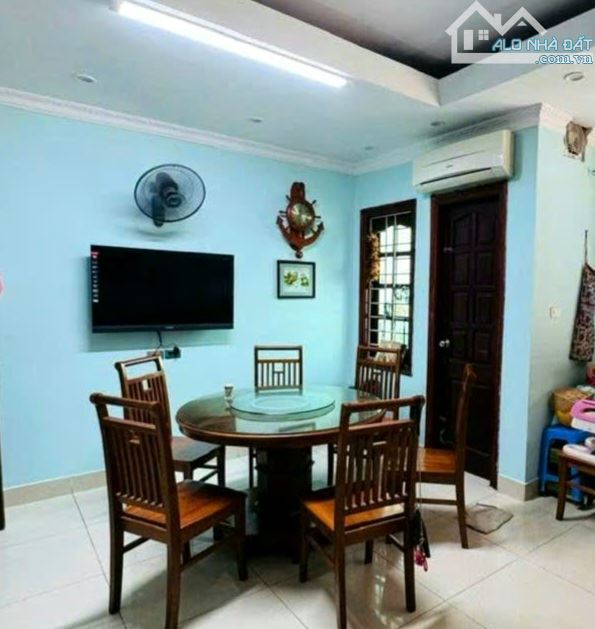 Căn hộ tầng 1 khu Liễu Giai - Phan Kế Bính: căn góc 110m x 3 ngủ, kinh doanh nhẹ, hiếm.