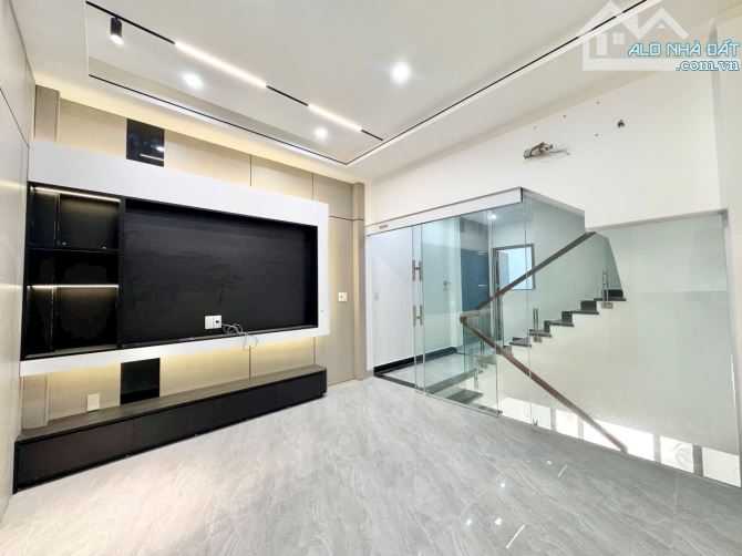 🔥 BÁN NHÀ 5 TẦNG TĐC VINHOMES RIVERSIDE – SỞ DẦU, HỒNG BÀNG – ĐƯỜNG 11M Ô TÔ TRÁNH NHAU - 2