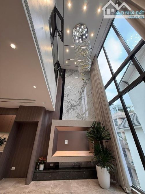 SIÊU PHẨM Ô TÔ VÀO NHÀ PHỐ ĐỘI CẤN - CHỦ MÓT BÁN GIÁ THƯƠNG LƯỢNG TỐT