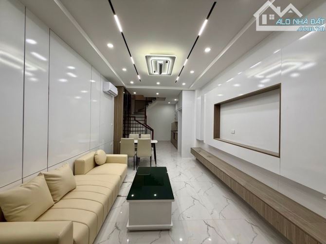 NHÀ ĐẸP - TT BA ĐÌNH - HOÀNG HOA THÁM - 36M - 5 TẦNG - MẶT TIỀN 3.5M - GIÁ 10.6 TỶ