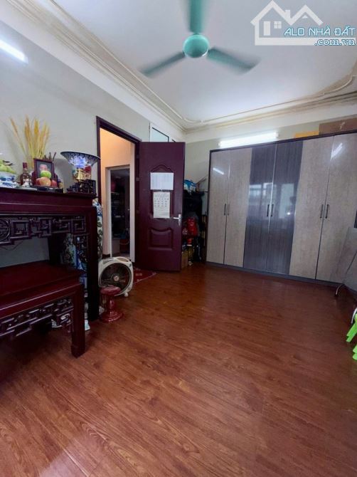 CHÍNH CHỦ BÁN NHÀLẠC LONG QUÂN – 100m² – 5 TẦNG – MT 7M – LÔ GÓC – Ô TÔ – 42.5 TỶ |