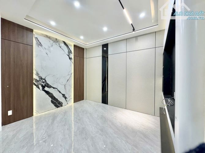 🔥 BÁN NHÀ 5 TẦNG TĐC VINHOMES RIVERSIDE – SỞ DẦU, HỒNG BÀNG – ĐƯỜNG 11M Ô TÔ TRÁNH NHAU - 3