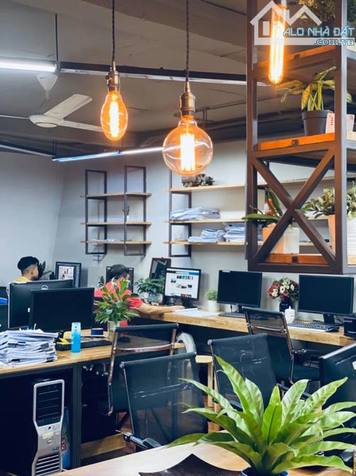 Bán nhà riêng mặt phố Nguyễn Thiếp, Ba Đình, 150m2, 6 tầng, MT 6.5m, 120 tỷ