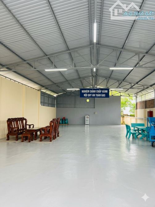 BÁN ĐẤT TẶNG KHO MẶT TIỀN QUỐC LỘ 1A SÁT CHỢ BÌNH CHÁNH - 37X55M FULL THỔ CƯ GIÁ CHỈ 27TR/ - 4