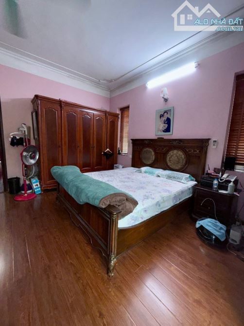 CHÍNH CHỦ BÁN NHÀLẠC LONG QUÂN – 100m² – 5 TẦNG – MT 7M – LÔ GÓC – Ô TÔ – 42.5 TỶ |