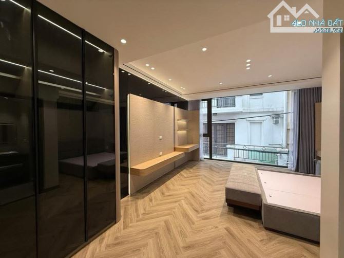 SIÊU PHẨM Ô TÔ VÀO NHÀ PHỐ ĐỘI CẤN - CHỦ MÓT BÁN GIÁ THƯƠNG LƯỢNG TỐT