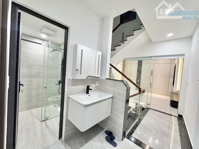 Nhà 5 tầng 40m2 mới tinh tđc Xi Măng Sở Dầu Hồng Bàng chỉ 4,85 tỷ đường 11m ô tô đỗ - 7