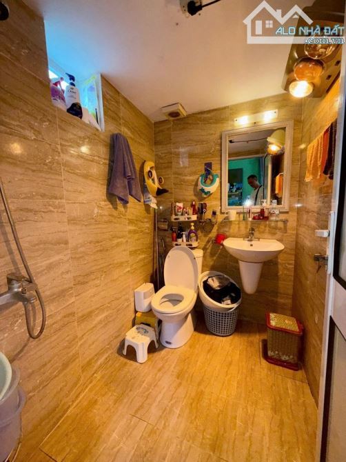 CHÍNH CHỦ BÁN NHÀLẠC LONG QUÂN – 100m² – 5 TẦNG – MT 7M – LÔ GÓC – Ô TÔ – 42.5 TỶ |