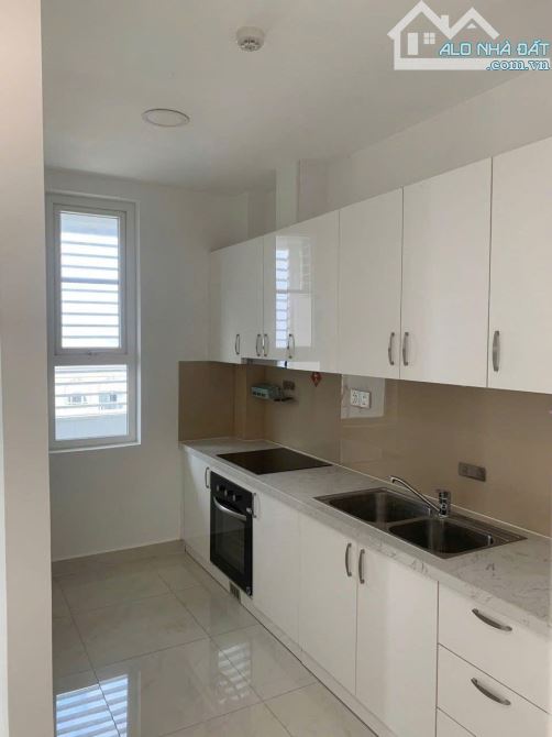 Nhà mới, 74m2, 2PN, 2WC, giá 9tr5/th, Carillon 2, Trịnh Đình Thảo, TP.