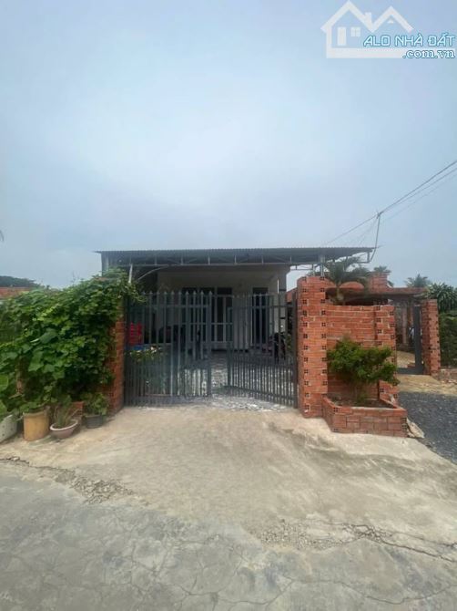 Nhà ngộp 7x33m= 232m2 giá 950 triệu, đường Liêu Bình Hương, SỔ HỒNG RIÊNG