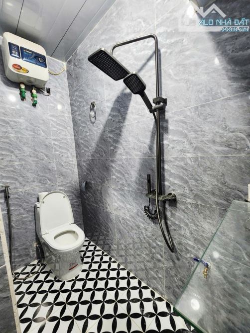 THUỴ KHUÊ - HƠN 2 TỶ - 2 TẦNG 2 NGỦ - 48M - CÓ SỔ ĐỎ RIÊNG - ĐẦY ĐỦ NỘI THẤT