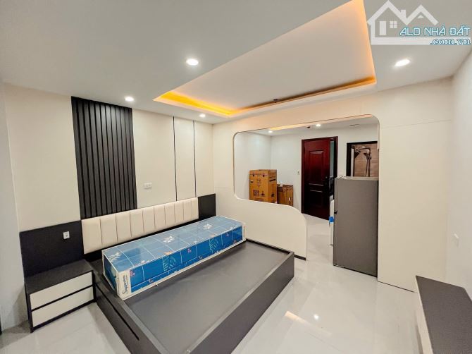 HIẾM NHÀ DÒNG TIỀN ĐỘI CẤN BA ĐÌNH 90M 8 TẦNG 27 TỶ DOANH THU 1.6 TỶ/NĂM